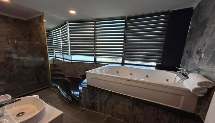 هتل اسکای تاور باتومی